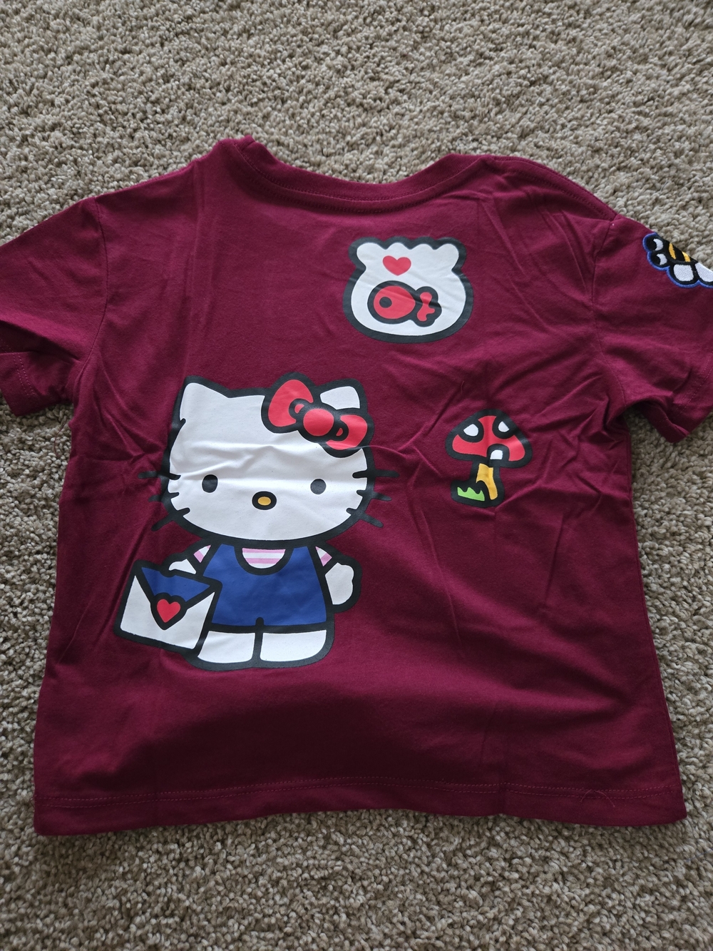 BRAND NEW Hello Kitty Girls' Maroon Tee with Blue Outfit Graphic - Picture 2 of 3